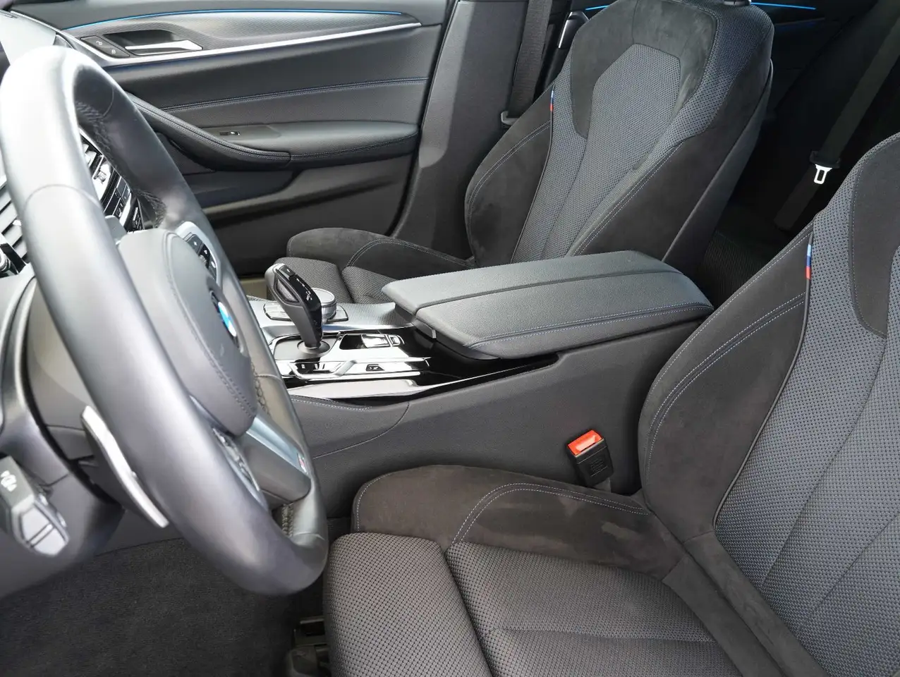 BMW 530 e Touring M Sport SHADOW/LASER/HEAD-UP, миниатюра 5