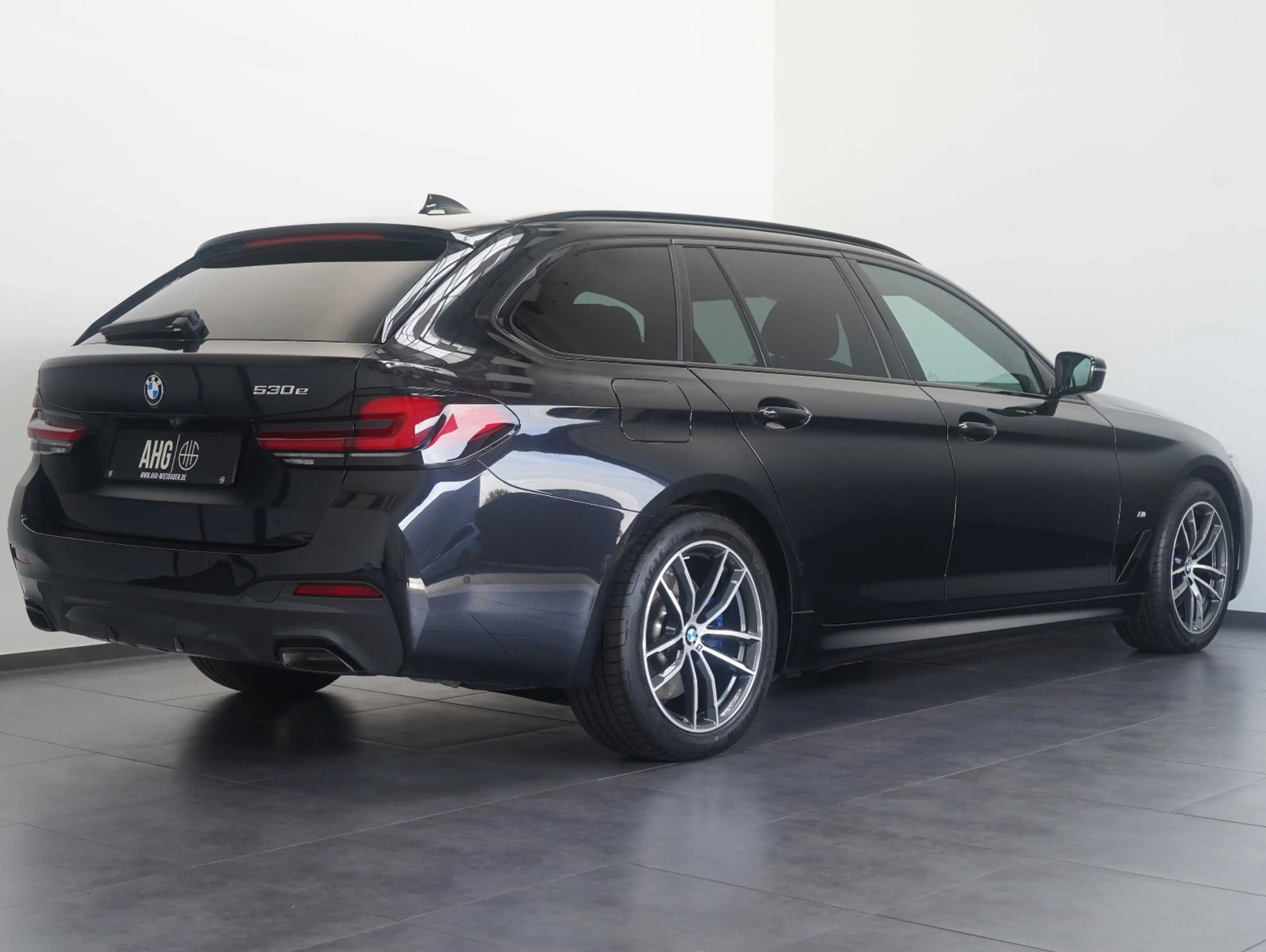 BMW 530 e Touring M Sport SHADOW/LASER/HEAD-UP — photo 3