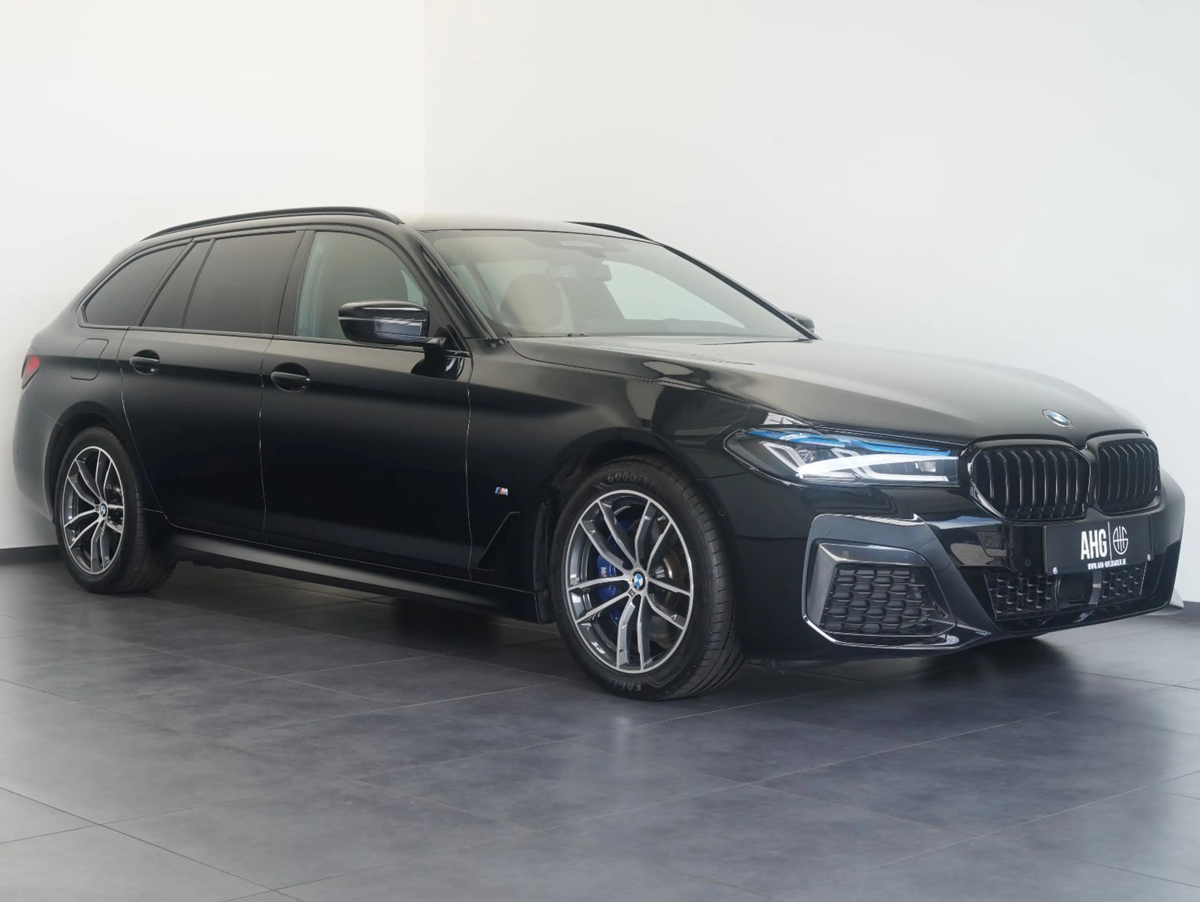 BMW 530 e Touring M Sport SHADOW/LASER/HEAD-UP — photo 2