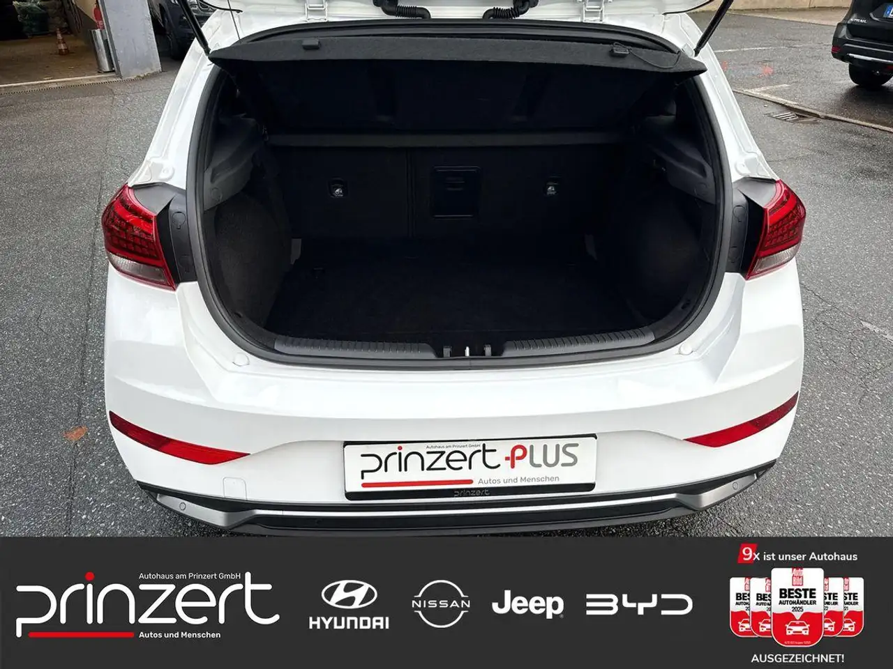 Hyundai i30 1.5 T-GDI MEHV 7DCT "Advantage" DigitalCockpit 15