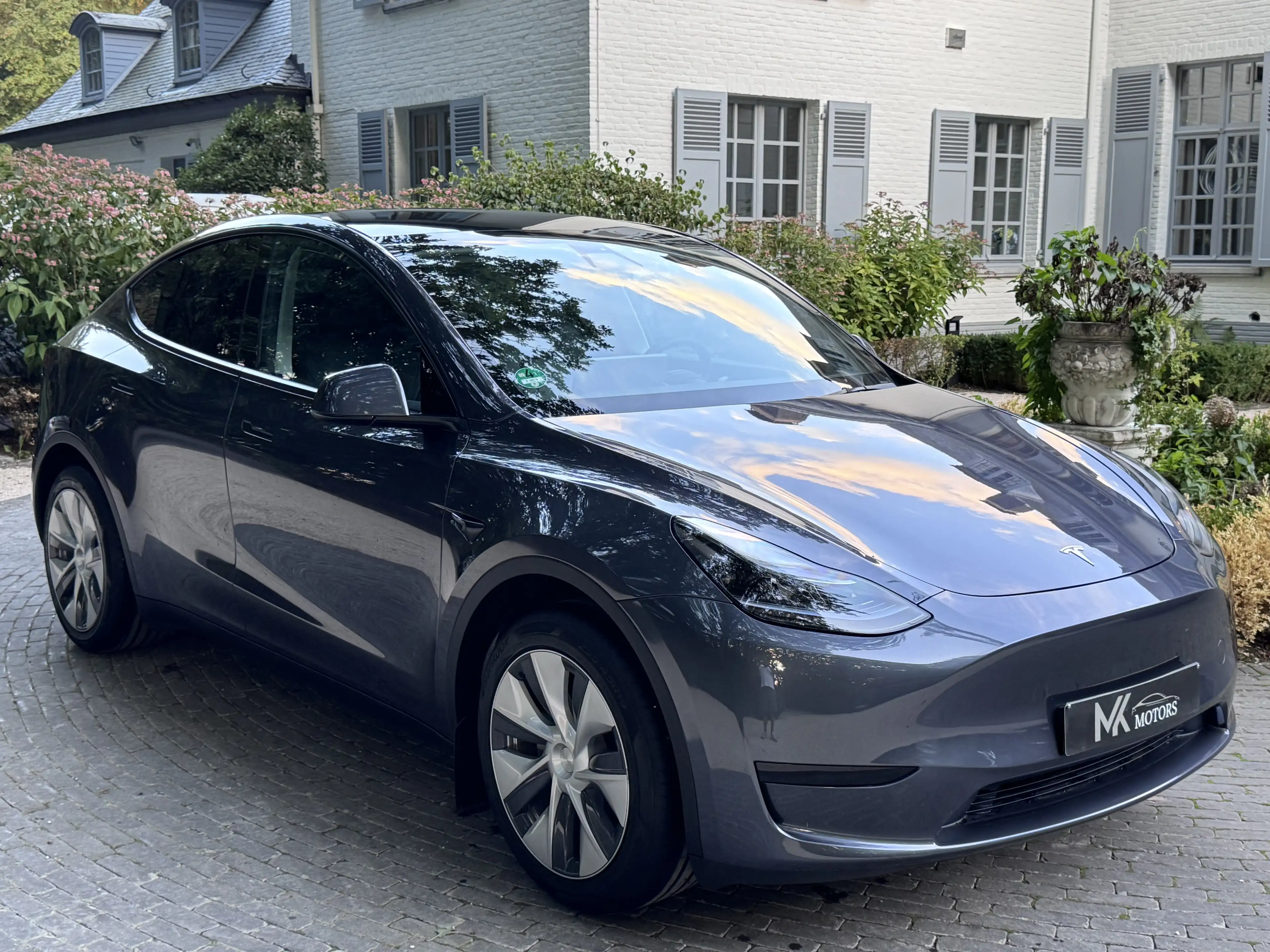 Tesla Model Y RWD • 11.000 KM • Premium • Pano • Autopilot — photo 2