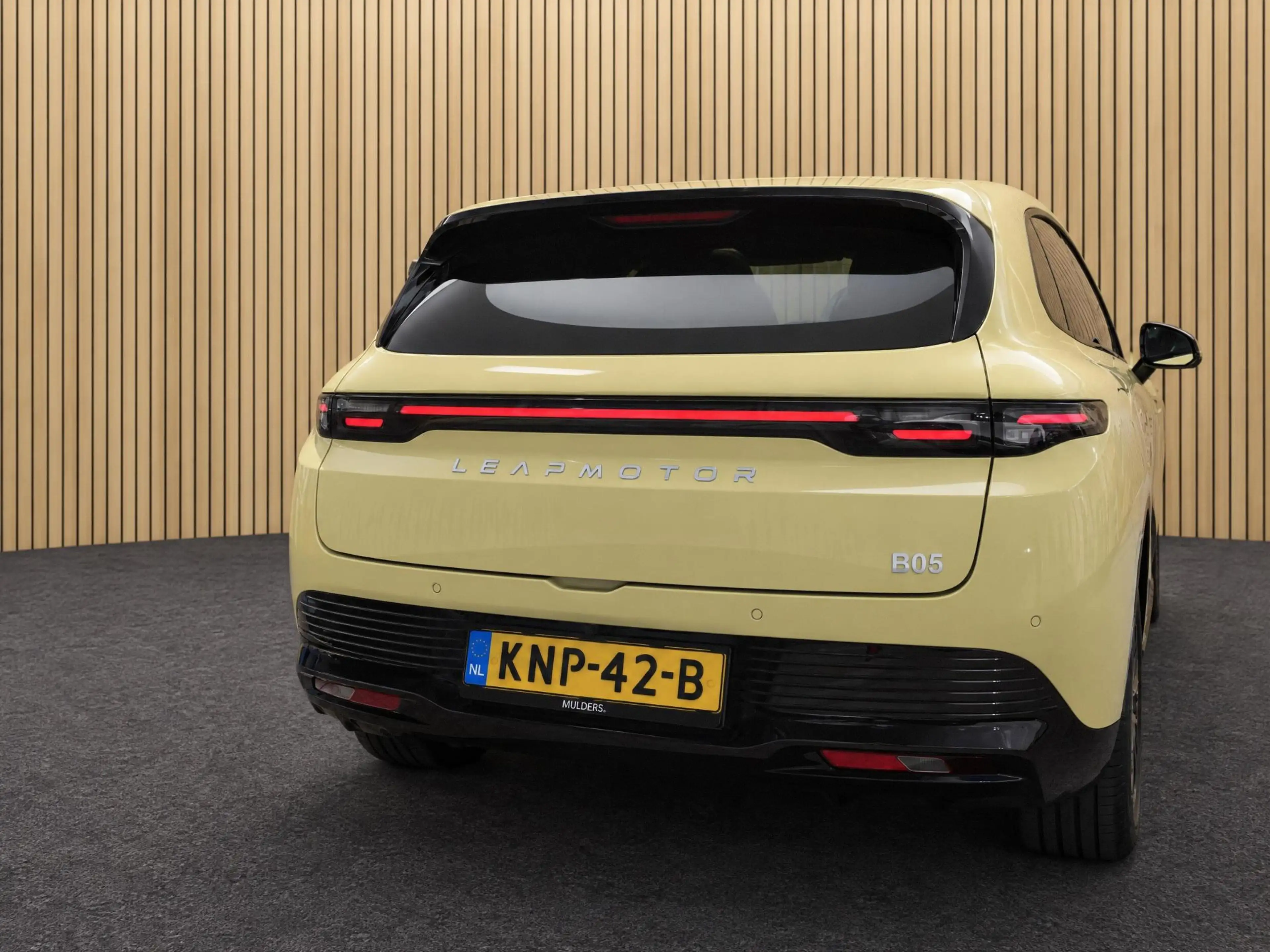 Leapmotor B05 ProMax Design 67.1 kWh Boek nu een B05 proefrit bi — photo 13