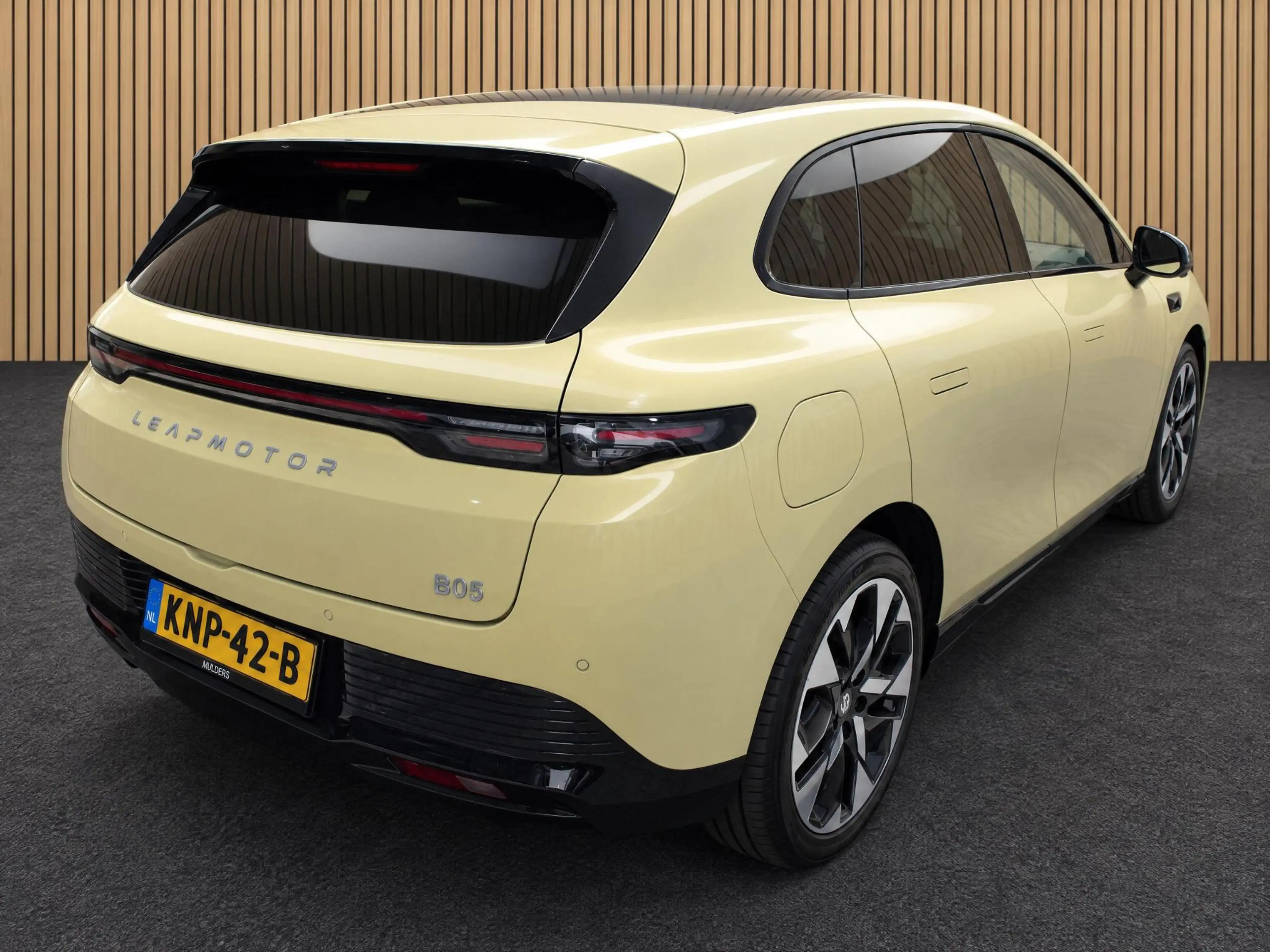 Leapmotor B05 ProMax Design 67.1 kWh Boek nu een B05 proefrit bi — photo 3