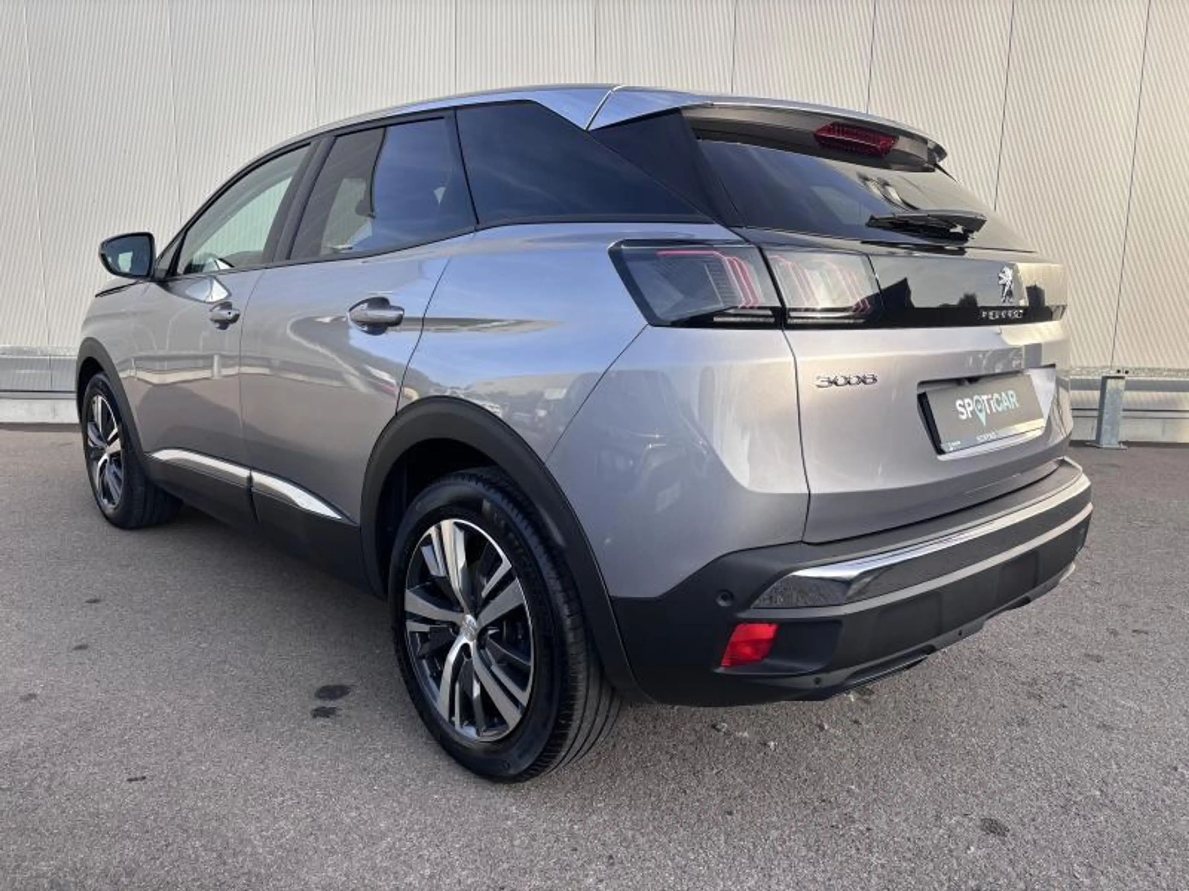 Peugeot 3008 1.2 TURBO 130 EAT 8 Allure — photo 6
