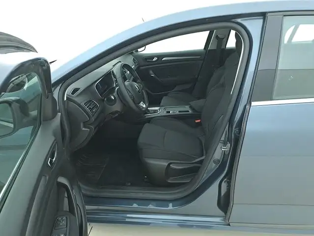 Renault Megane view 10