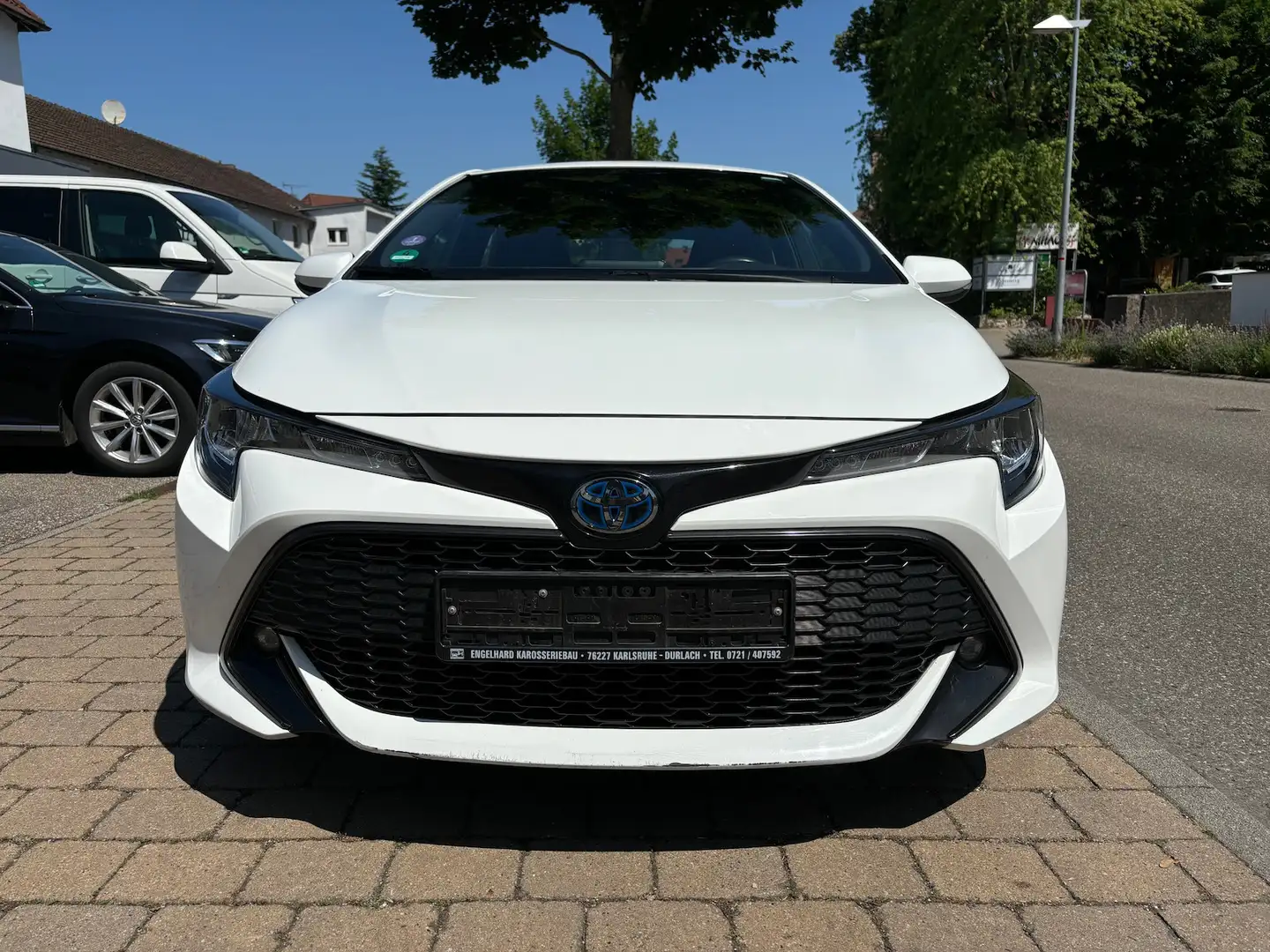 Toyota Corolla 1.8 Hybrid Business Edition Weiß - 2