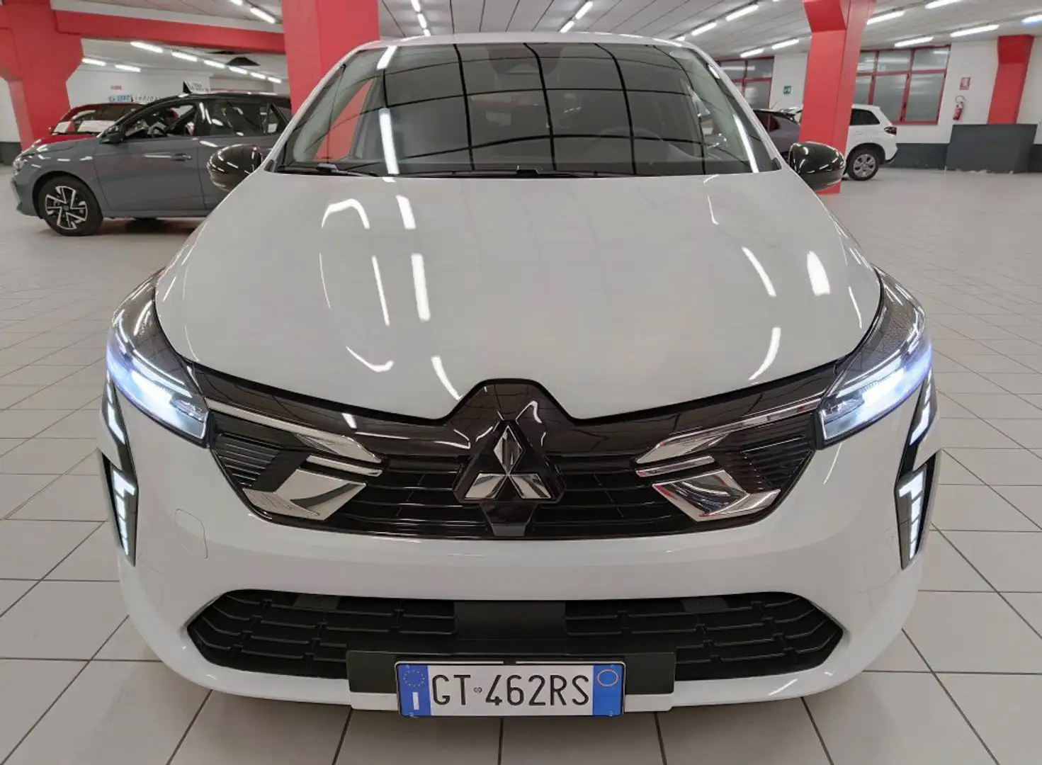 Mitsubishi Colt 1.0L turbo 90cv Invite + Car Play Bianco - 2