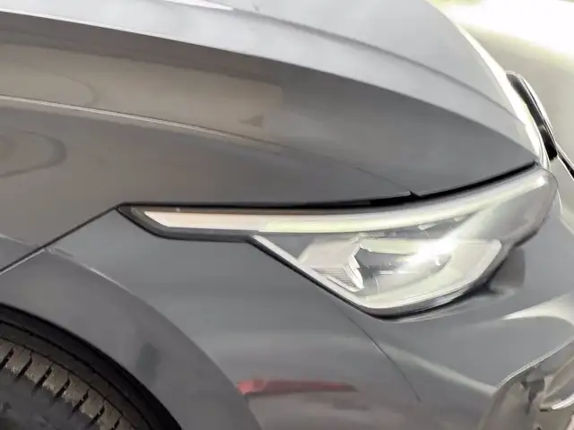 Volkswagen Golf view 14