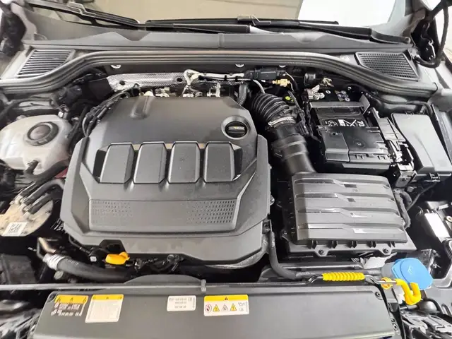Volkswagen Golf view 13