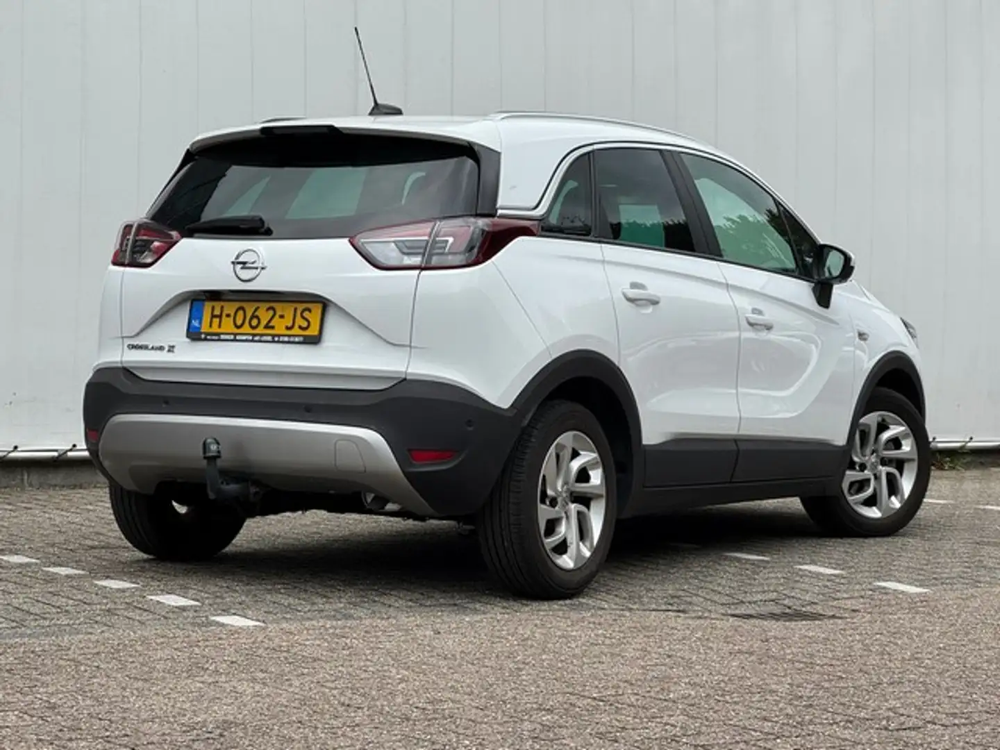 Opel Crossland X 1.2 Turbo Innovation met Navi/Camera, AGR-stoelen, Blanc - 2