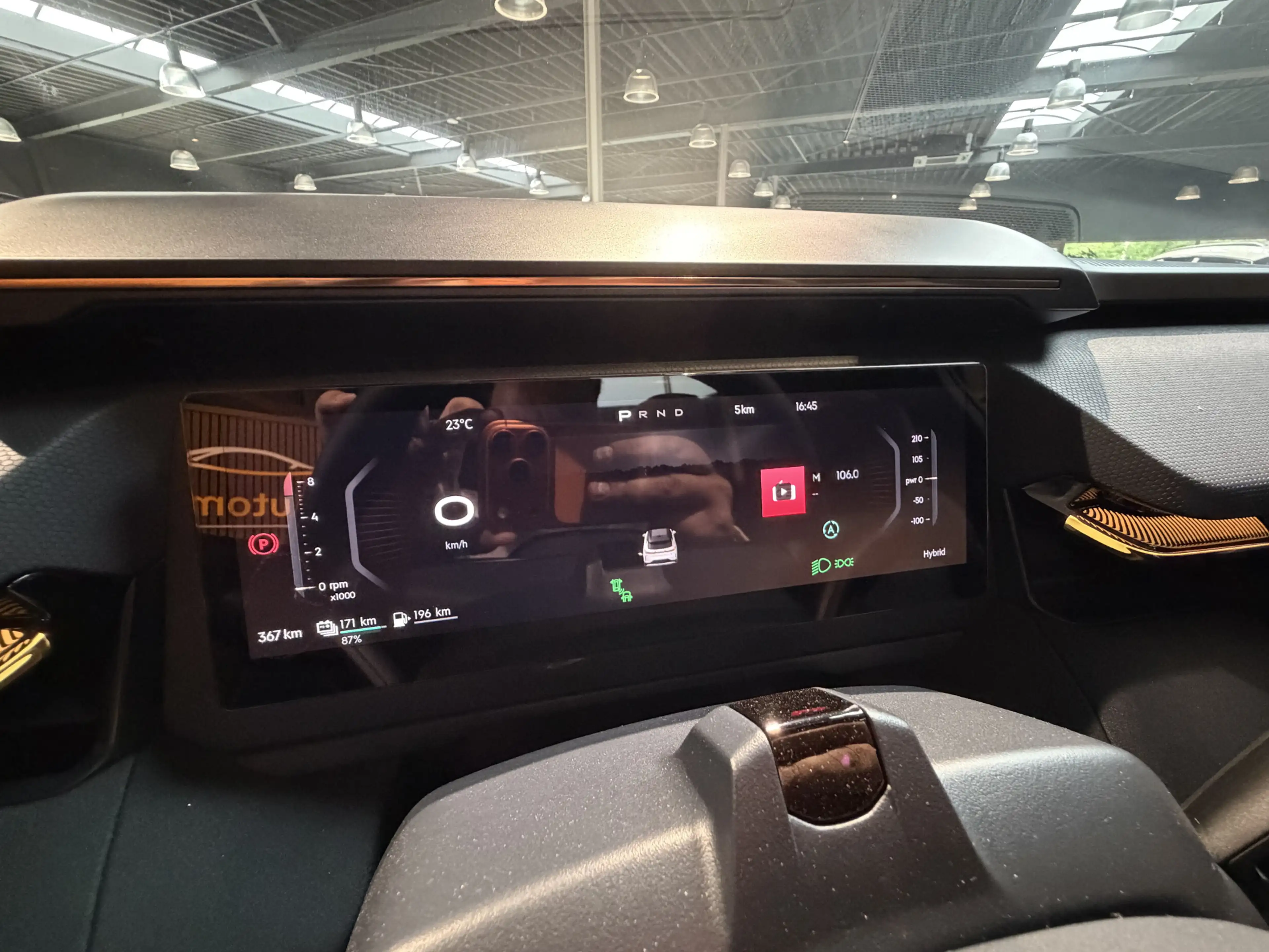 Lynk & Co 08 1.5 More PLUG-IN | PANORAMADAK | STOELMASSAGE | ST — photo 26