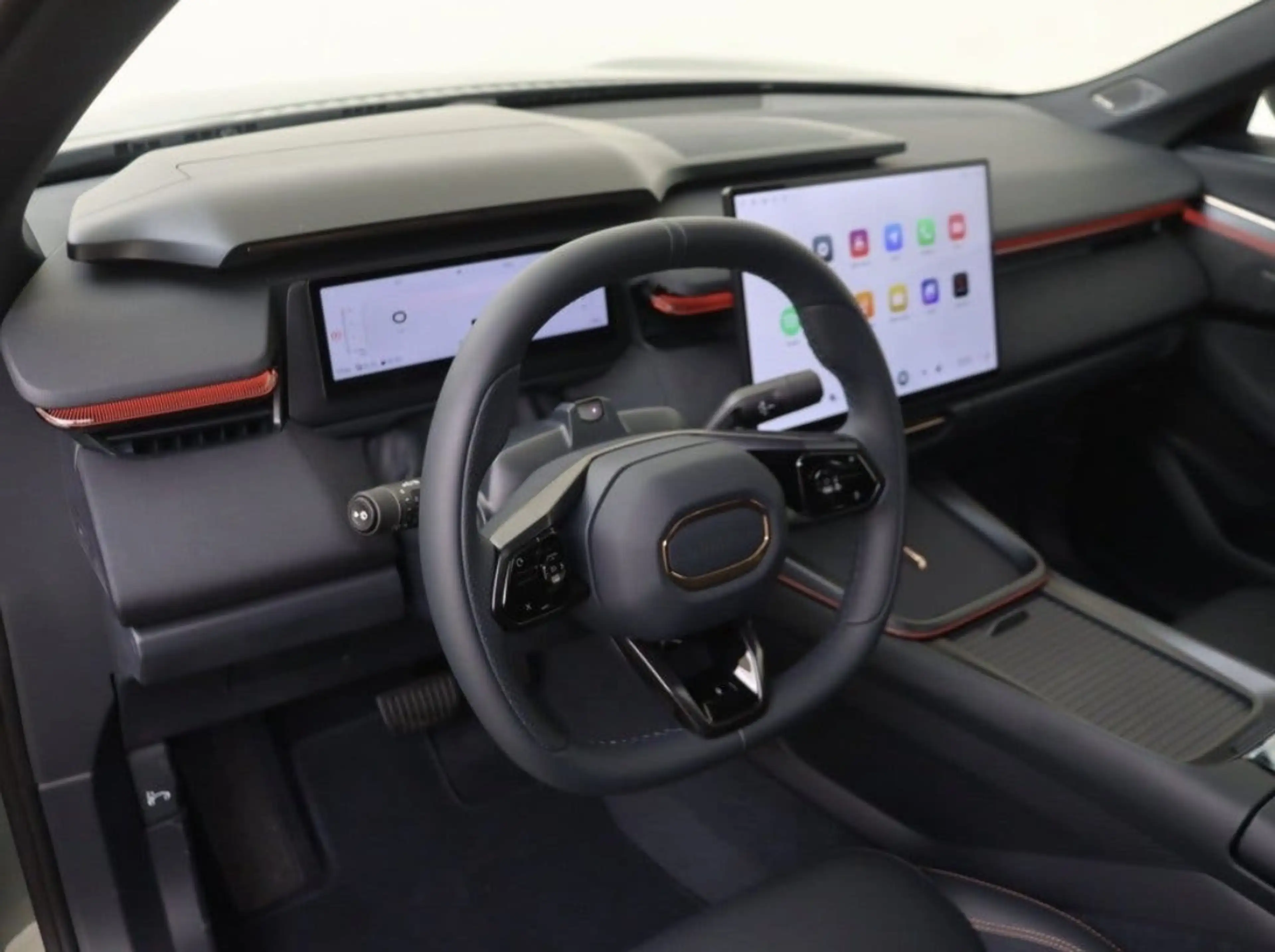 Lynk & Co 08 1.5 More PLUG-IN | PANORAMADAK | STOELMASSAGE | ST — photo 32