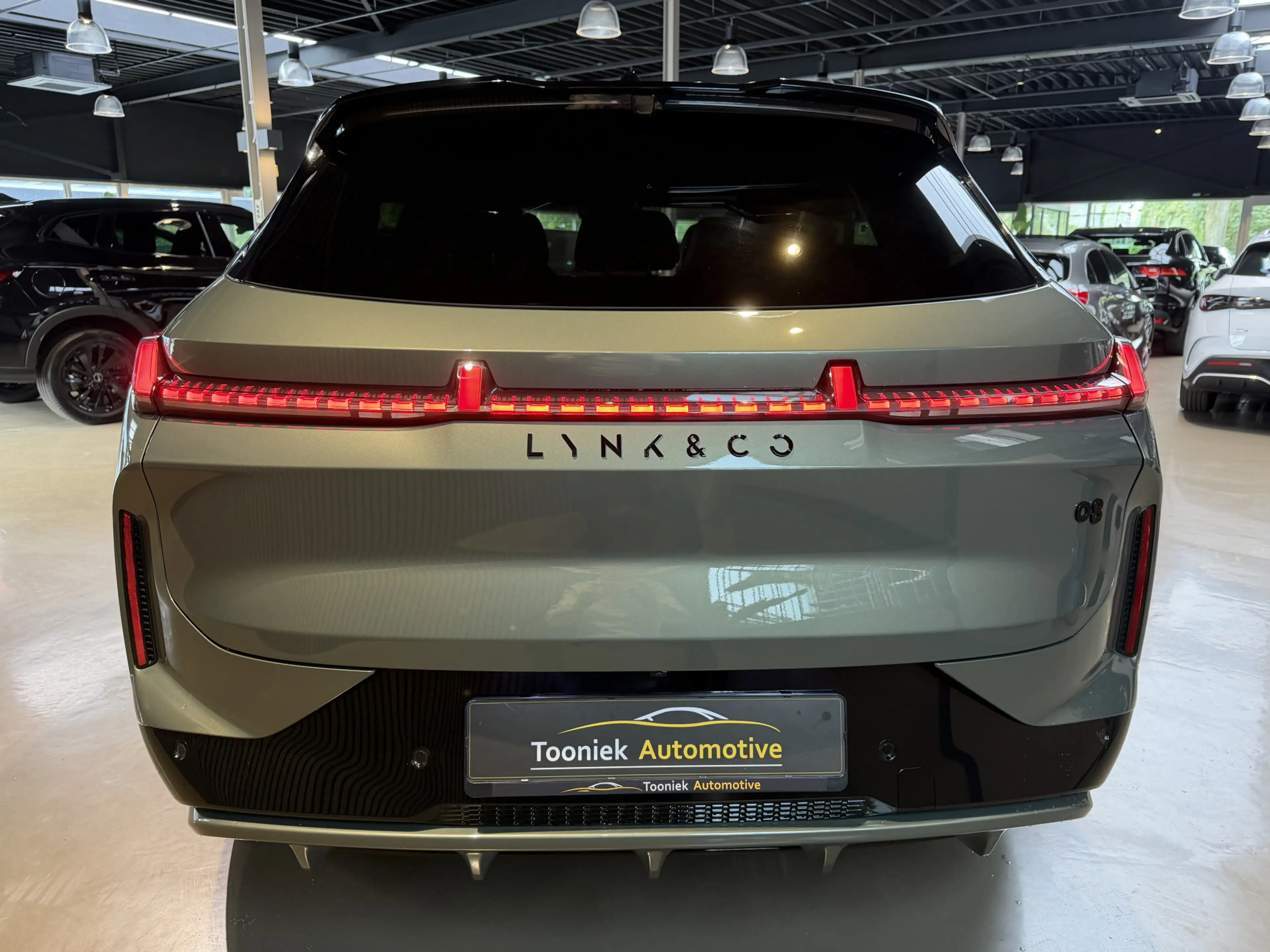 Lynk & Co 08 1.5 More PLUG-IN | PANORAMADAK | STOELMASSAGE | ST — photo 4