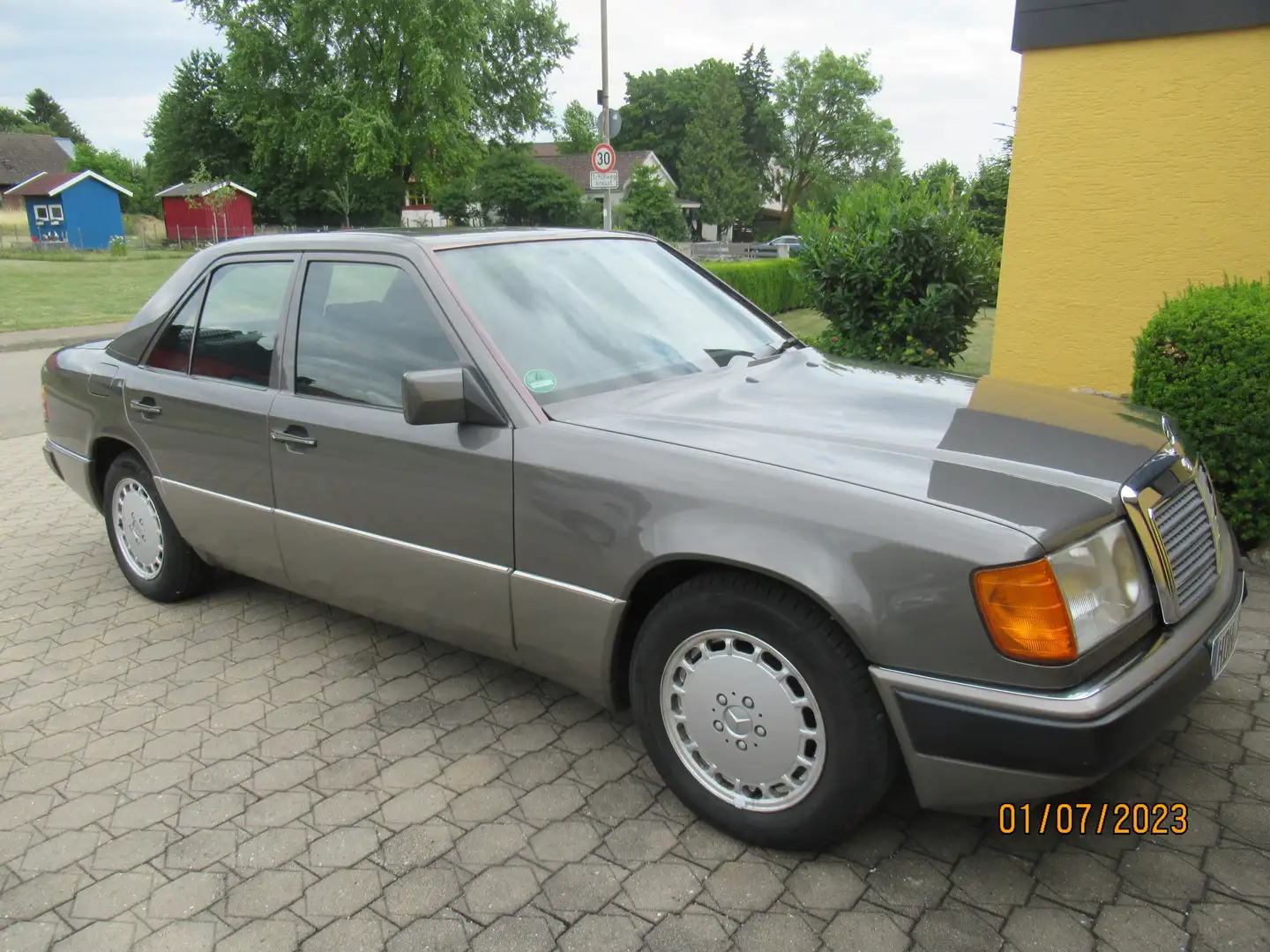 Mercedes-Benz E 230 W124 - 1