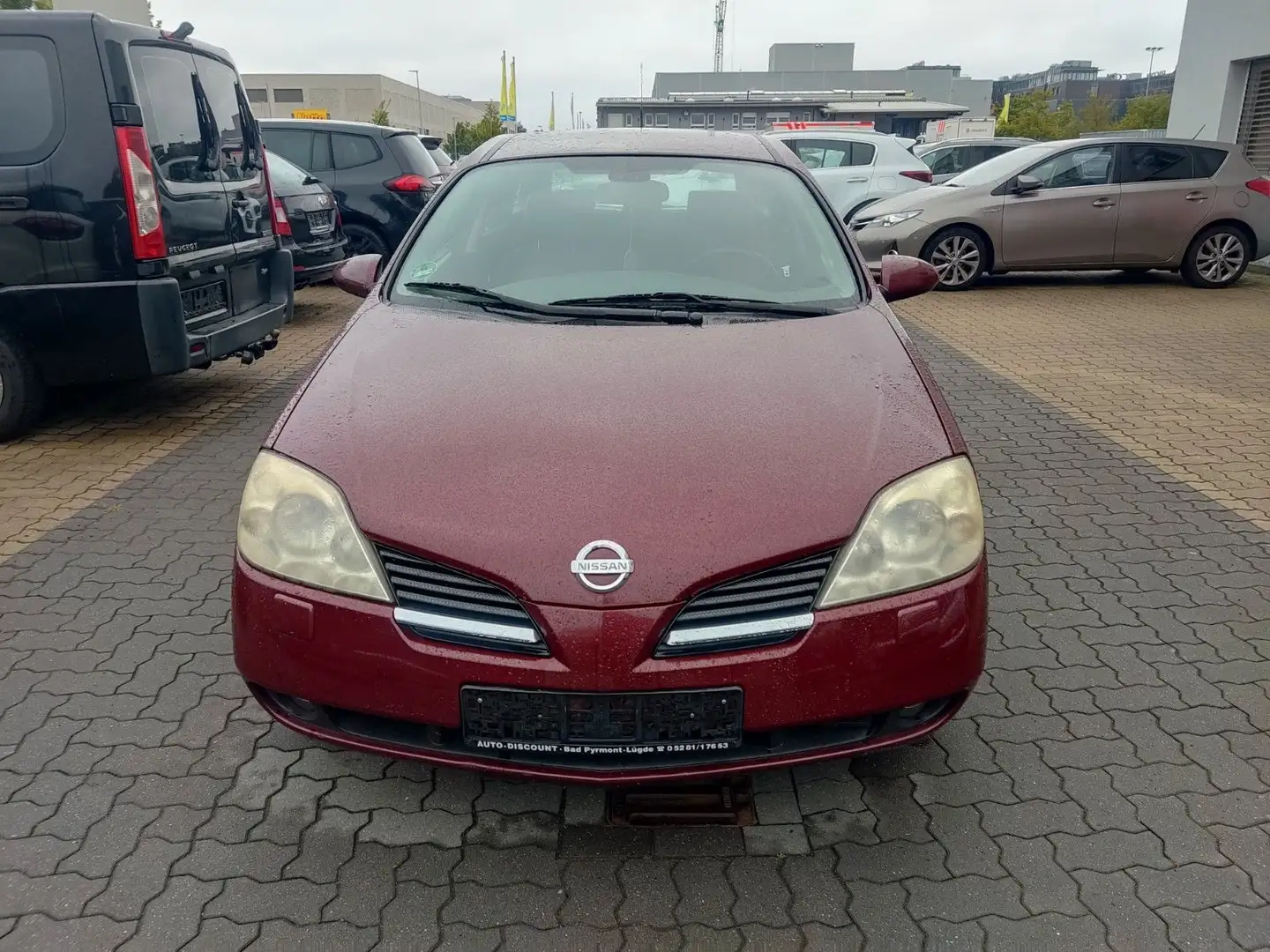 Nissan Primera Traveller Visia Red - 1