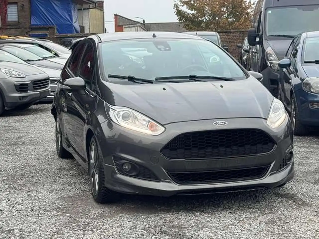 Ford Fiesta 5 portes — photo 2