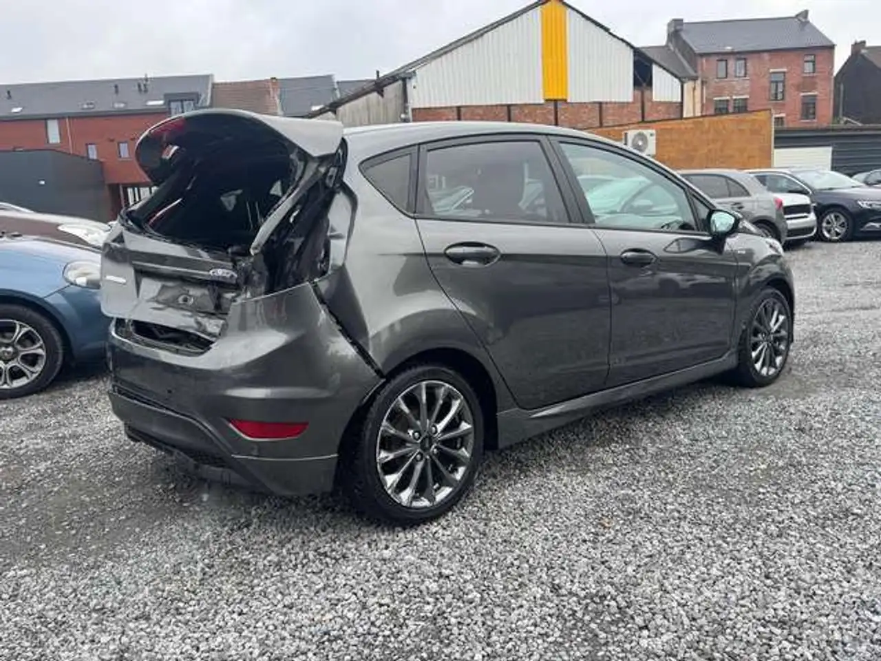 Ford Fiesta 5 portes — photo 4