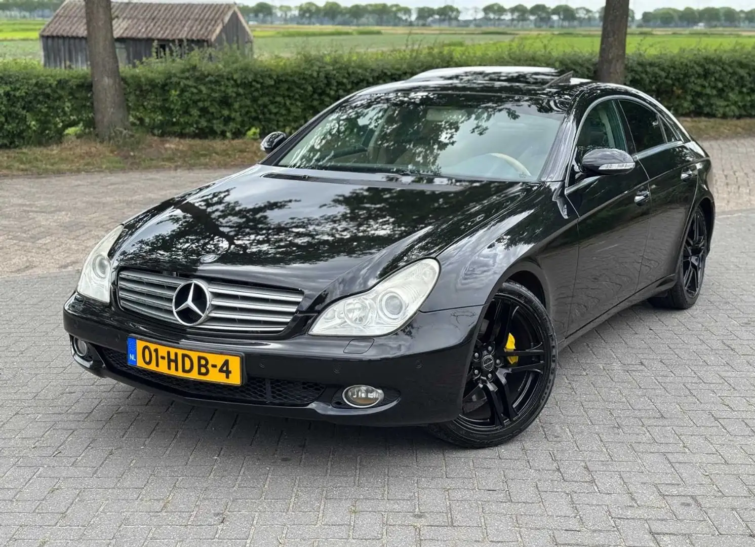 Mercedes-Benz CLS 350 Prestige Pl. Zwart - 1