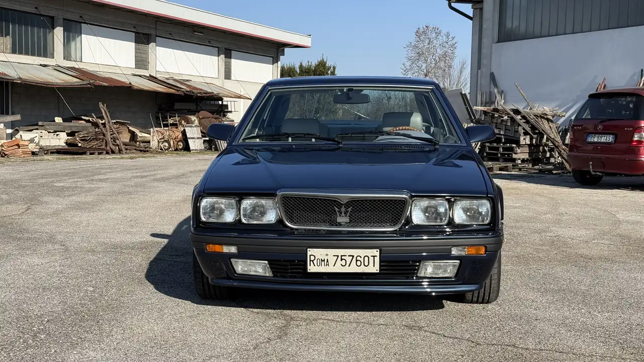 Maserati 422 biturbo, foto 2