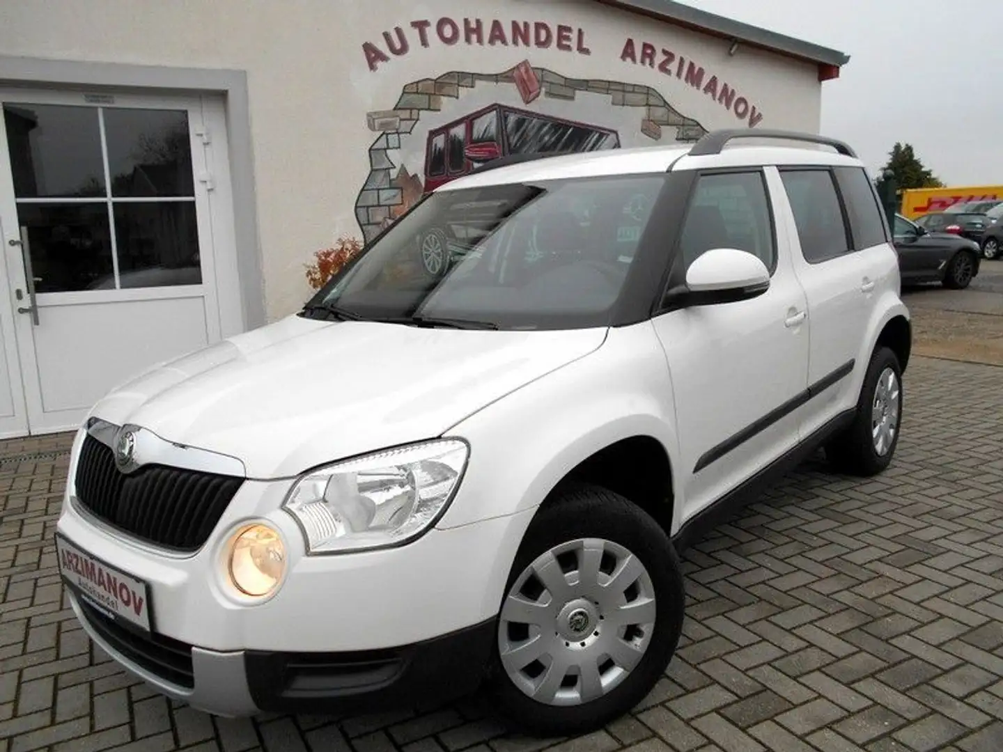 Skoda Yeti 1.2 TSI Active Plus Edition KLIMA/PDC Weiß - 1