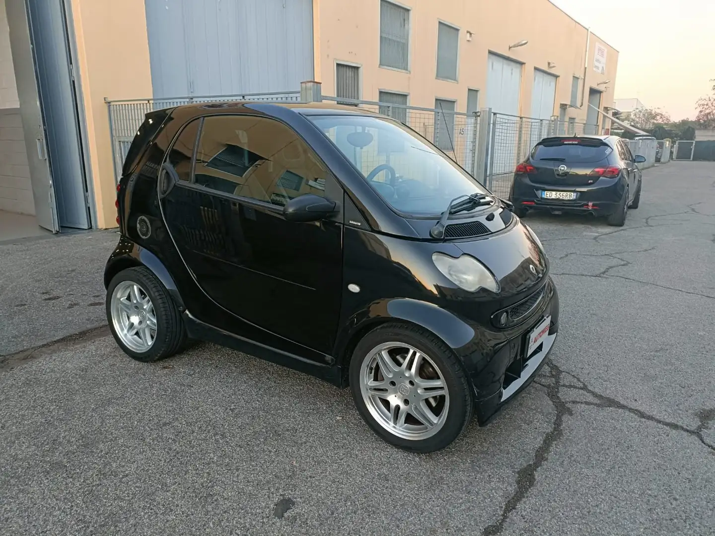 smart forTwo 0.7 Brabus 75cv Nero - 2
