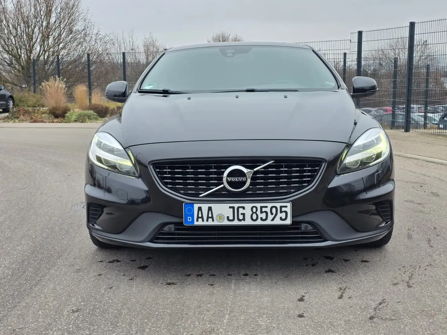 Volvo V40 V40 2.0t T3 RDesign Noir - 2