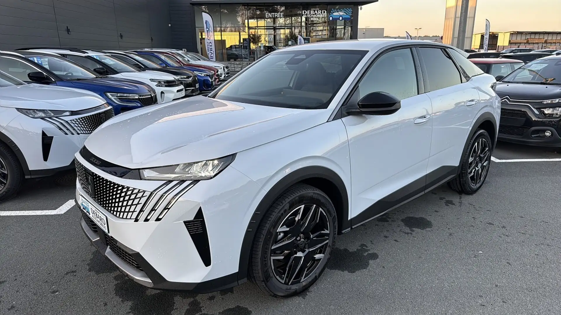 Peugeot 3008 1.2 HYBRID 136CH ALLURE E-DCS6 - 1
