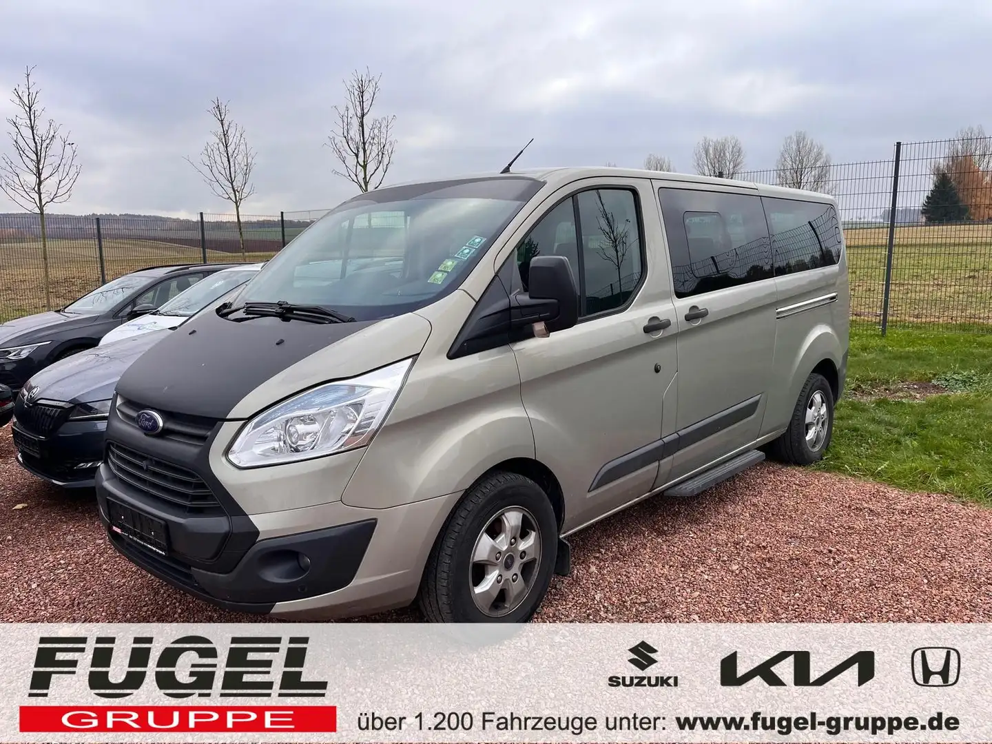 Ford Tourneo Custom 2.2 TDCi 300 L2 Trend Klima|8Si. Grau - 1