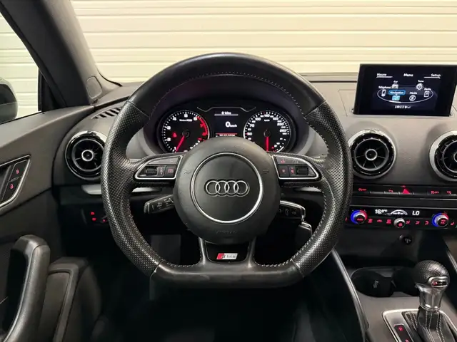 Audi A3 view 11