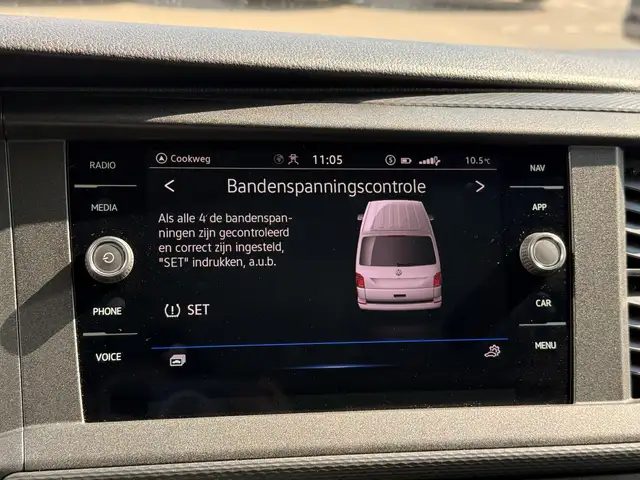 Volkswagen Transporter view 29