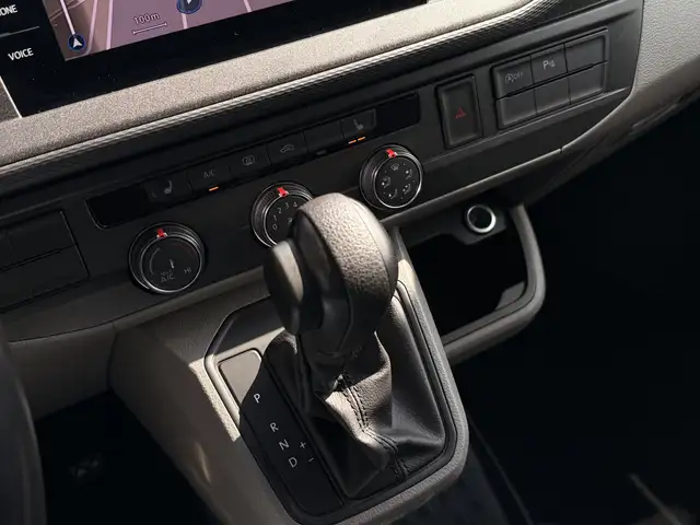 Volkswagen Transporter view 30
