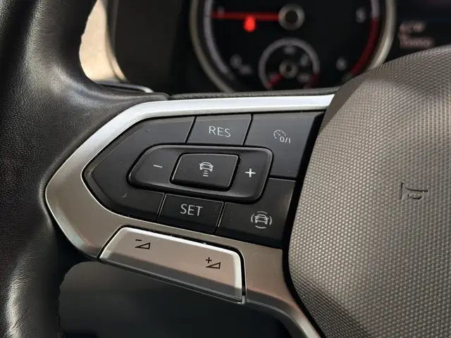 Volkswagen Transporter view 20