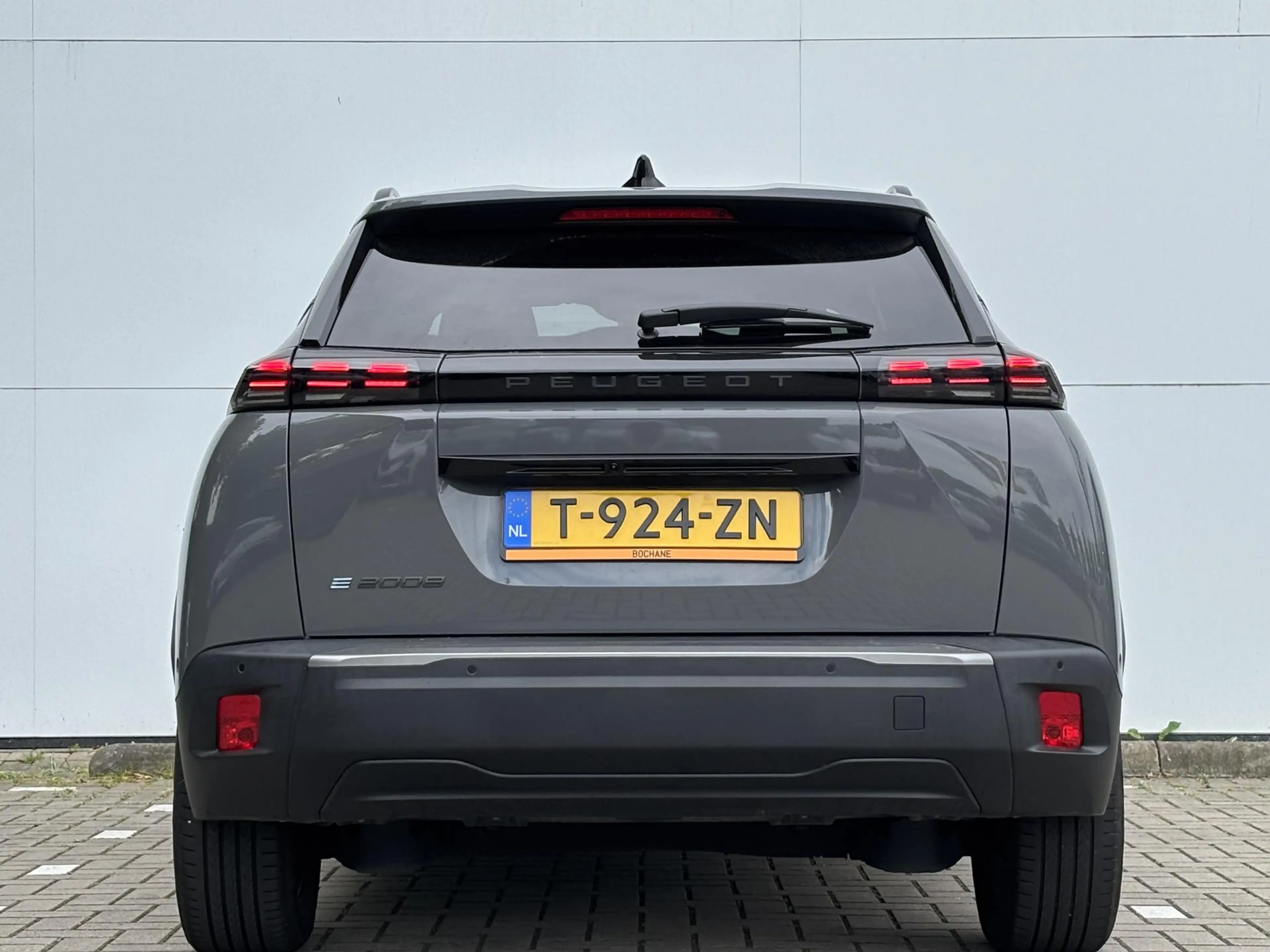 Peugeot e-2008 EV Allure 54 kWh | 1e Eig | Navigatie | Camera | — photo 18