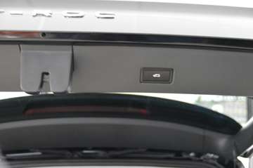 Bild 13 Volkswagen T-Roc United ACC Navi APP LED AHK PDC V+H +WR