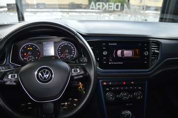 Bild 8 Volkswagen T-Roc United ACC Navi APP LED AHK PDC V+H +WR