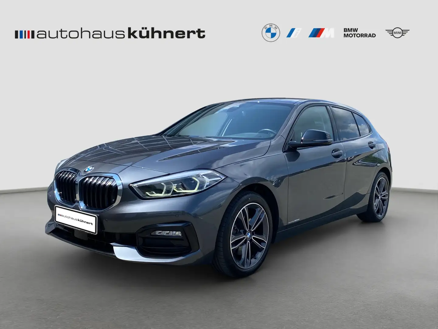 BMW 118 d 5-Türer SportLine SpurAss HiFi Sportsitz Navi AU Grijs - 1