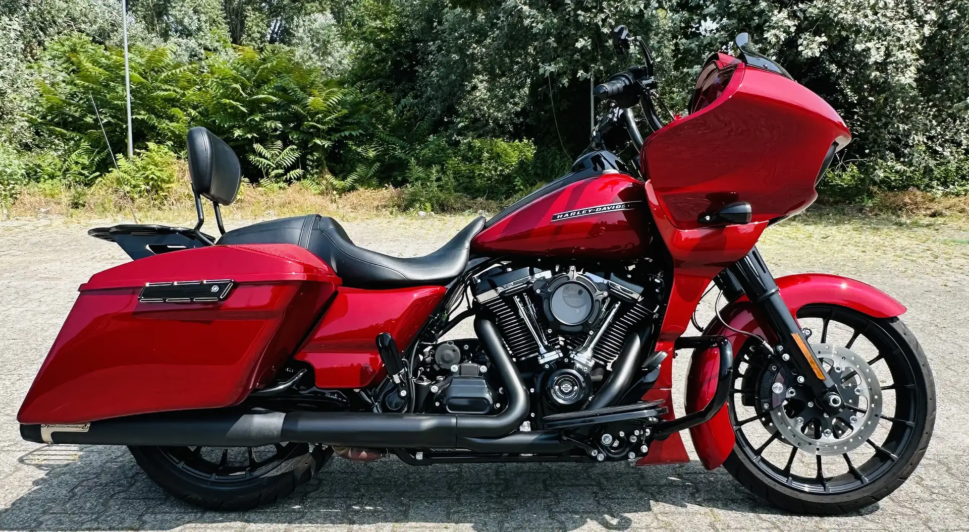 Harley-Davidson Road Glide special - 2
