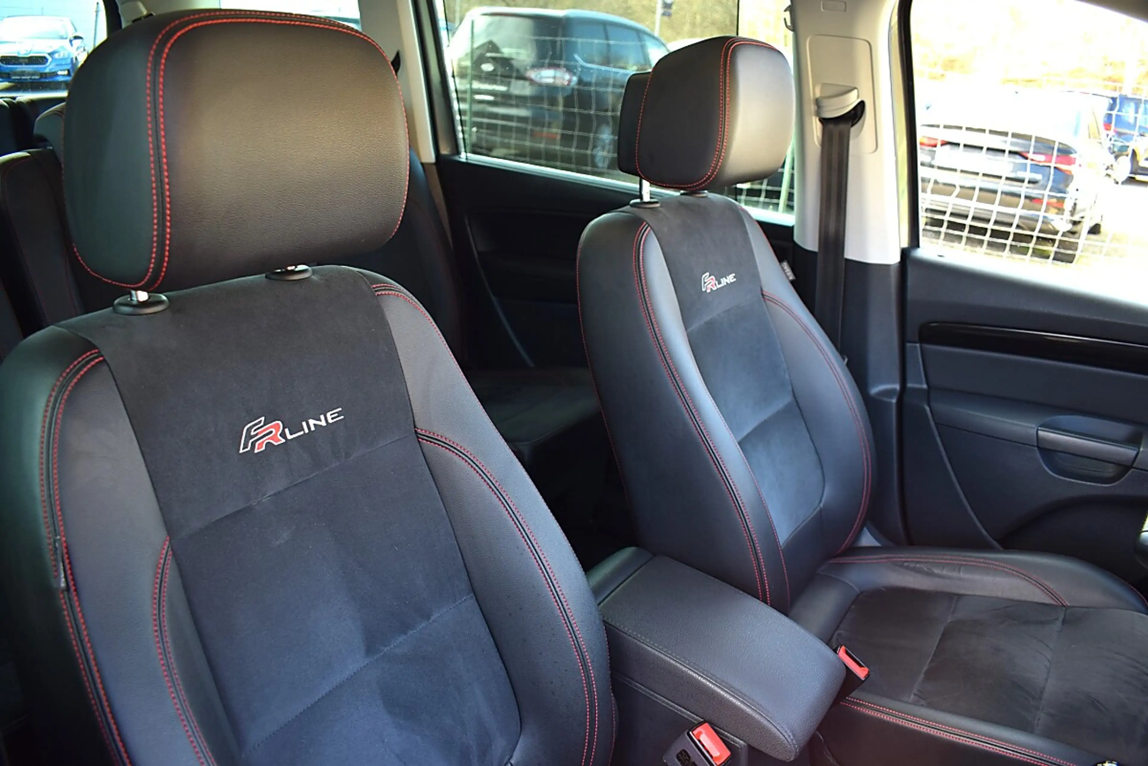 SEAT Alhambra FR 2,0 TDI 4WD — photo 13