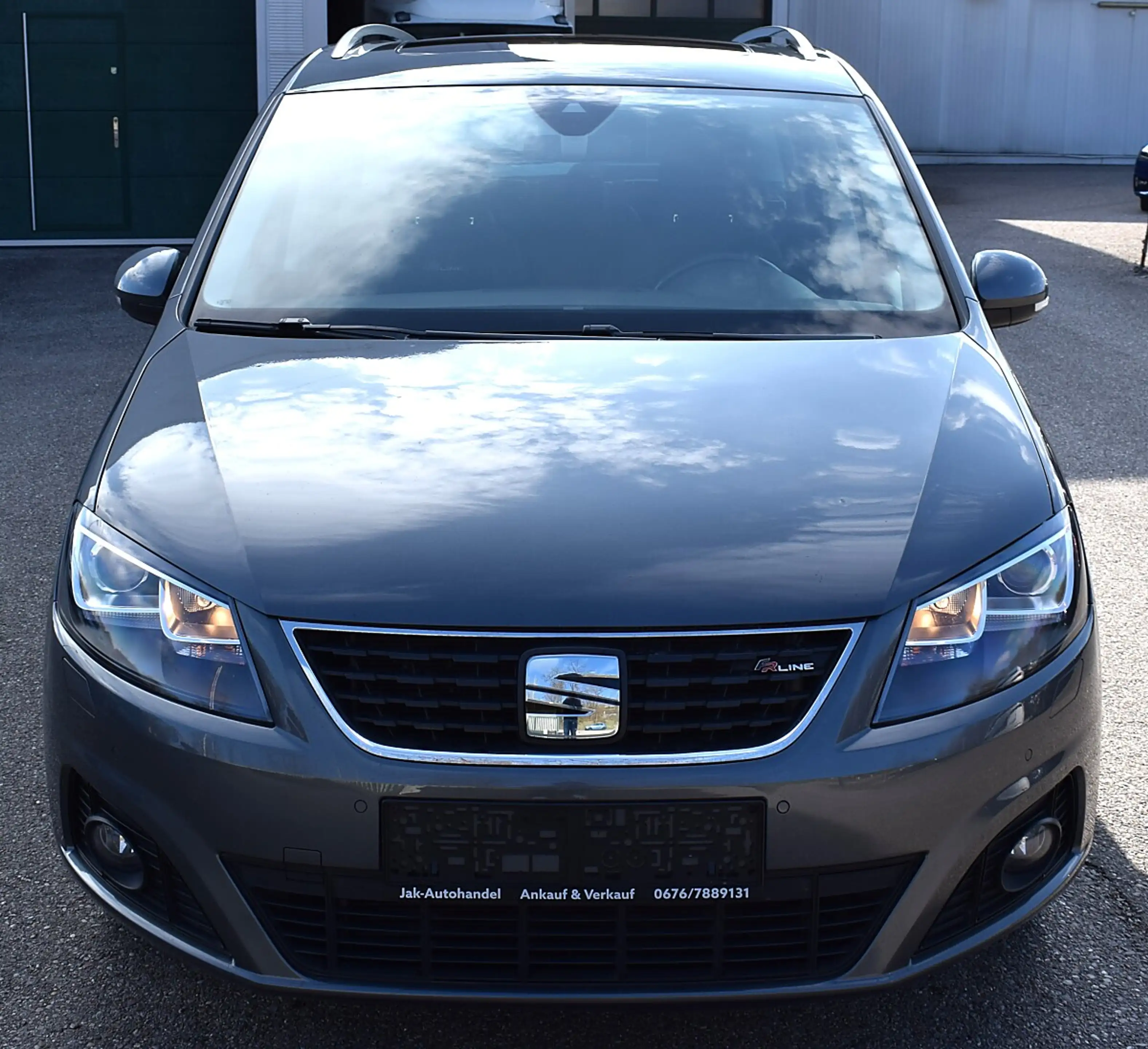 SEAT Alhambra FR 2,0 TDI 4WD — photo 2