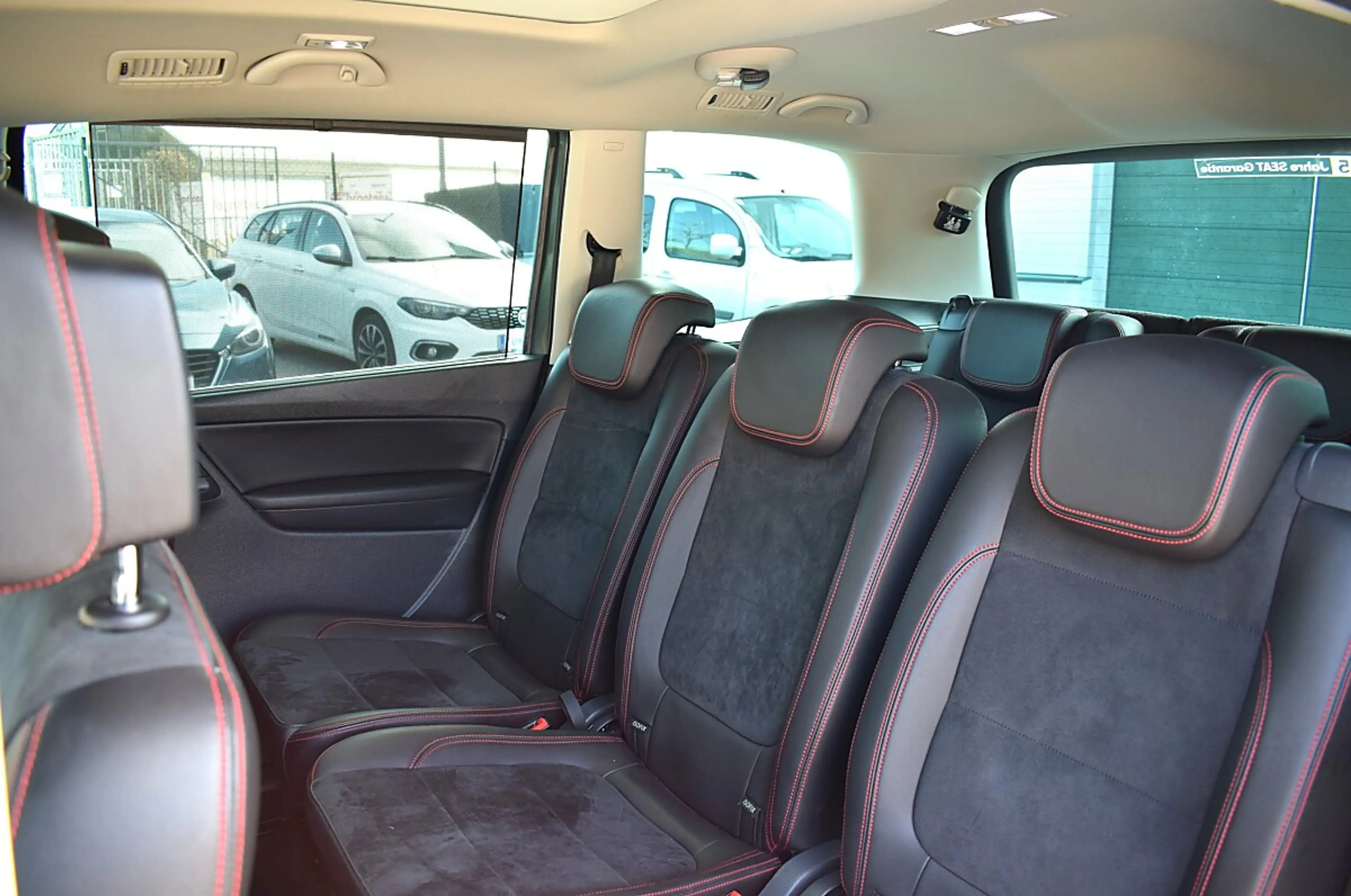 SEAT Alhambra FR 2,0 TDI 4WD — photo 11