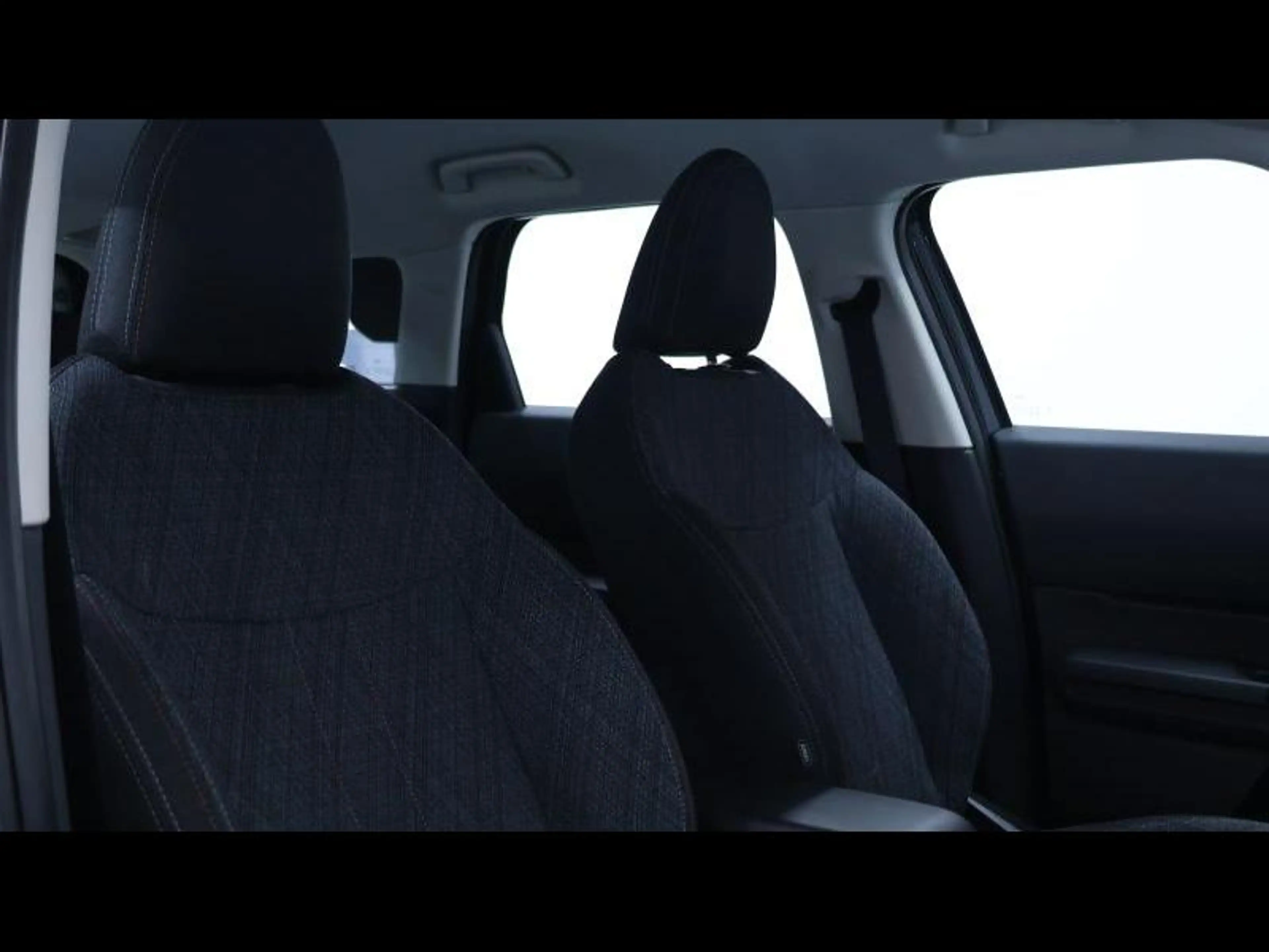 MINI Countryman C 1.5 170 MHEV Classic — photo 12