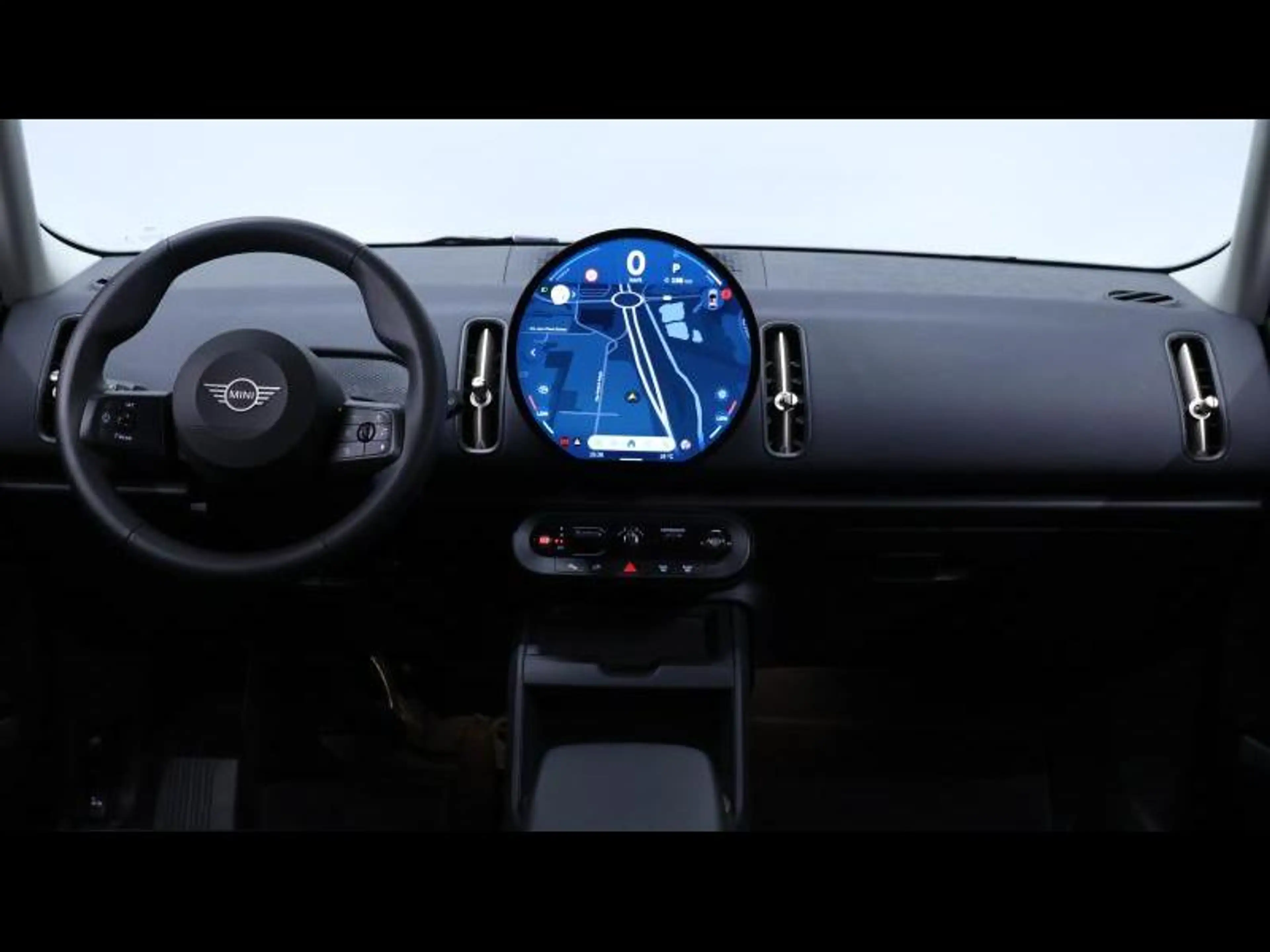 MINI Countryman C 1.5 170 MHEV Classic — photo 15