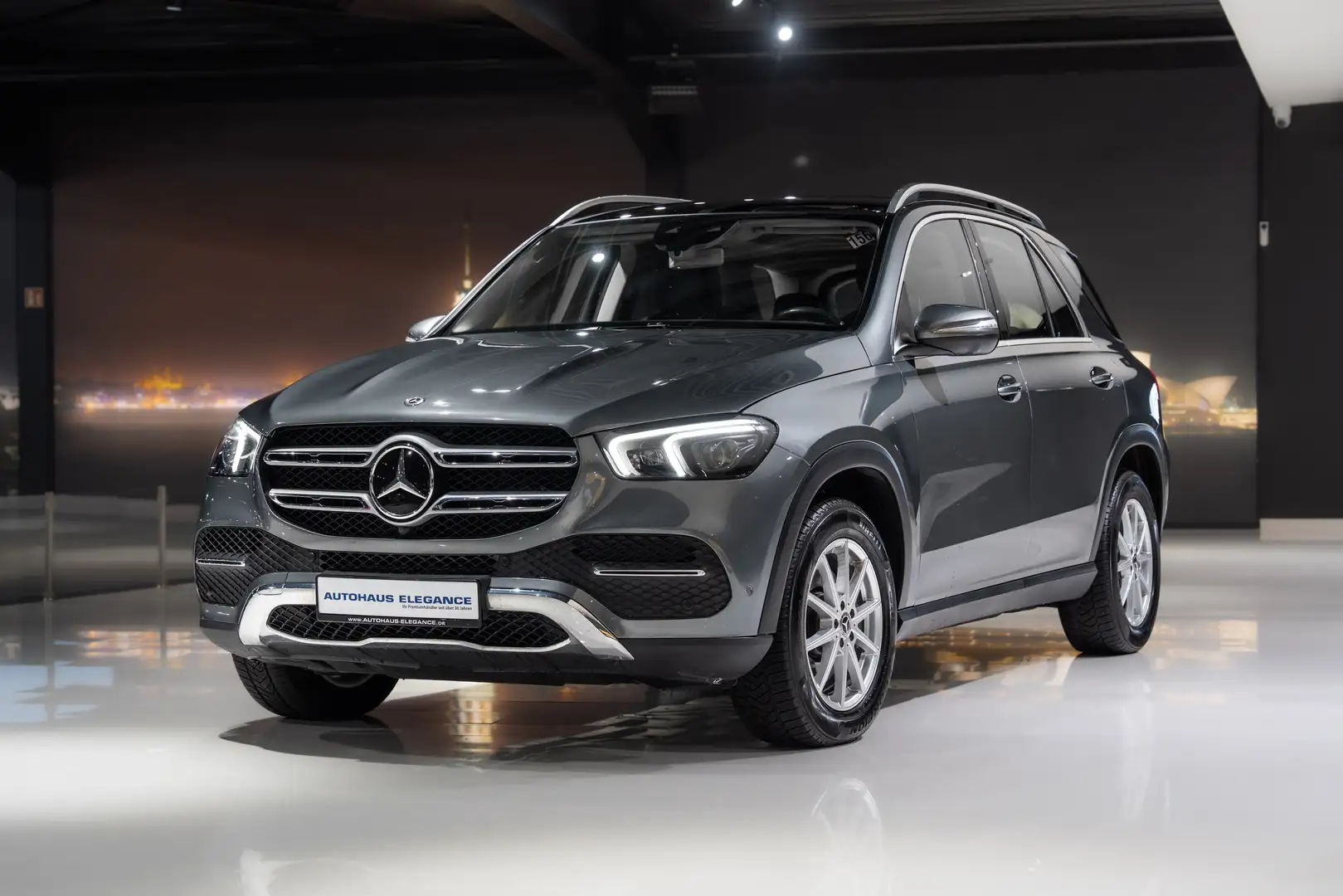 Mercedes-Benz GLE 350 d 4Matic*1.HAND*PANO*360*MULTIBEAM*LEDER Grau - 1