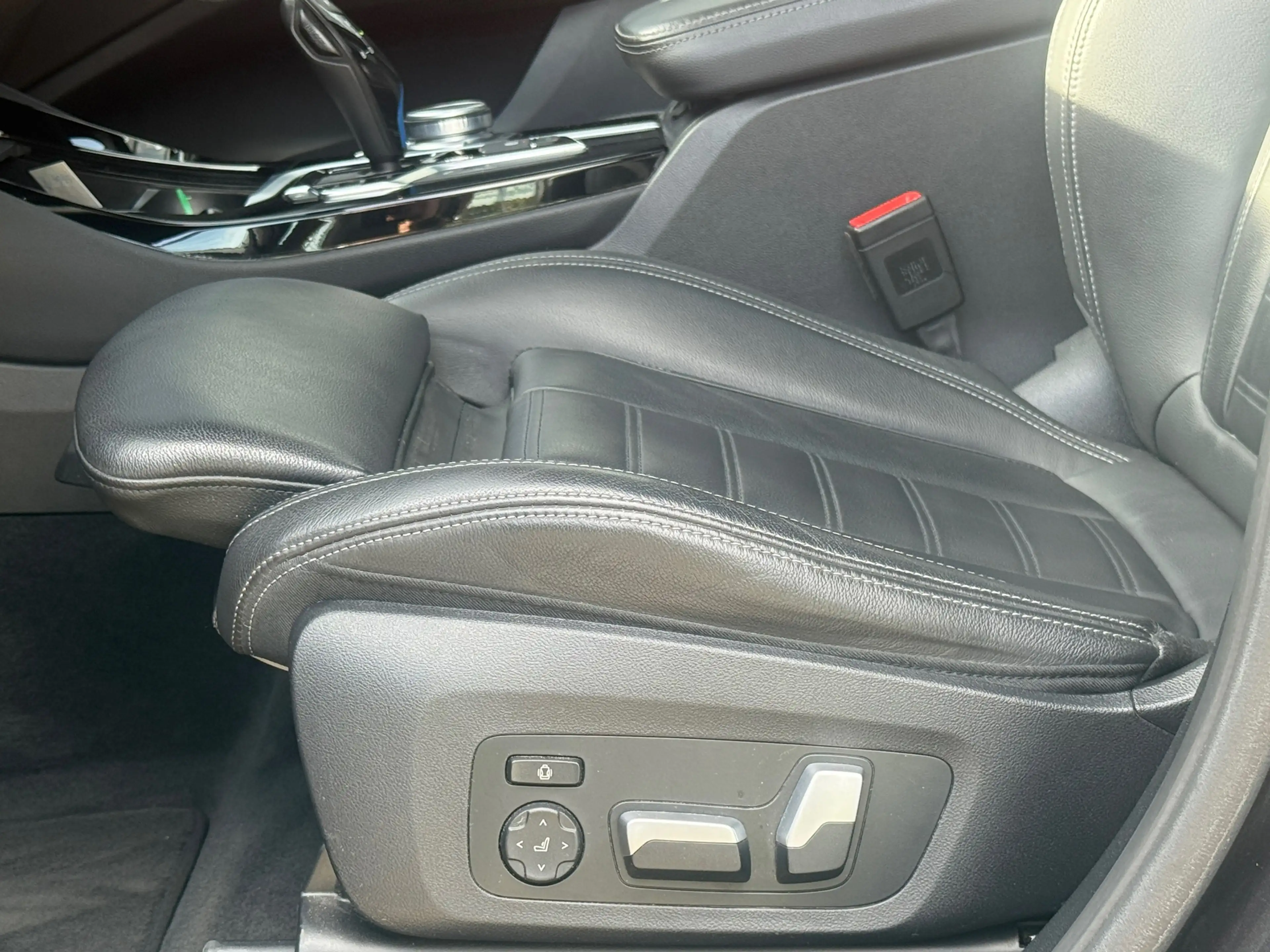 BMW iX3 High Executive 80 kWh SHADOW 97% SOH PANO|LEDER|TR — photo 12