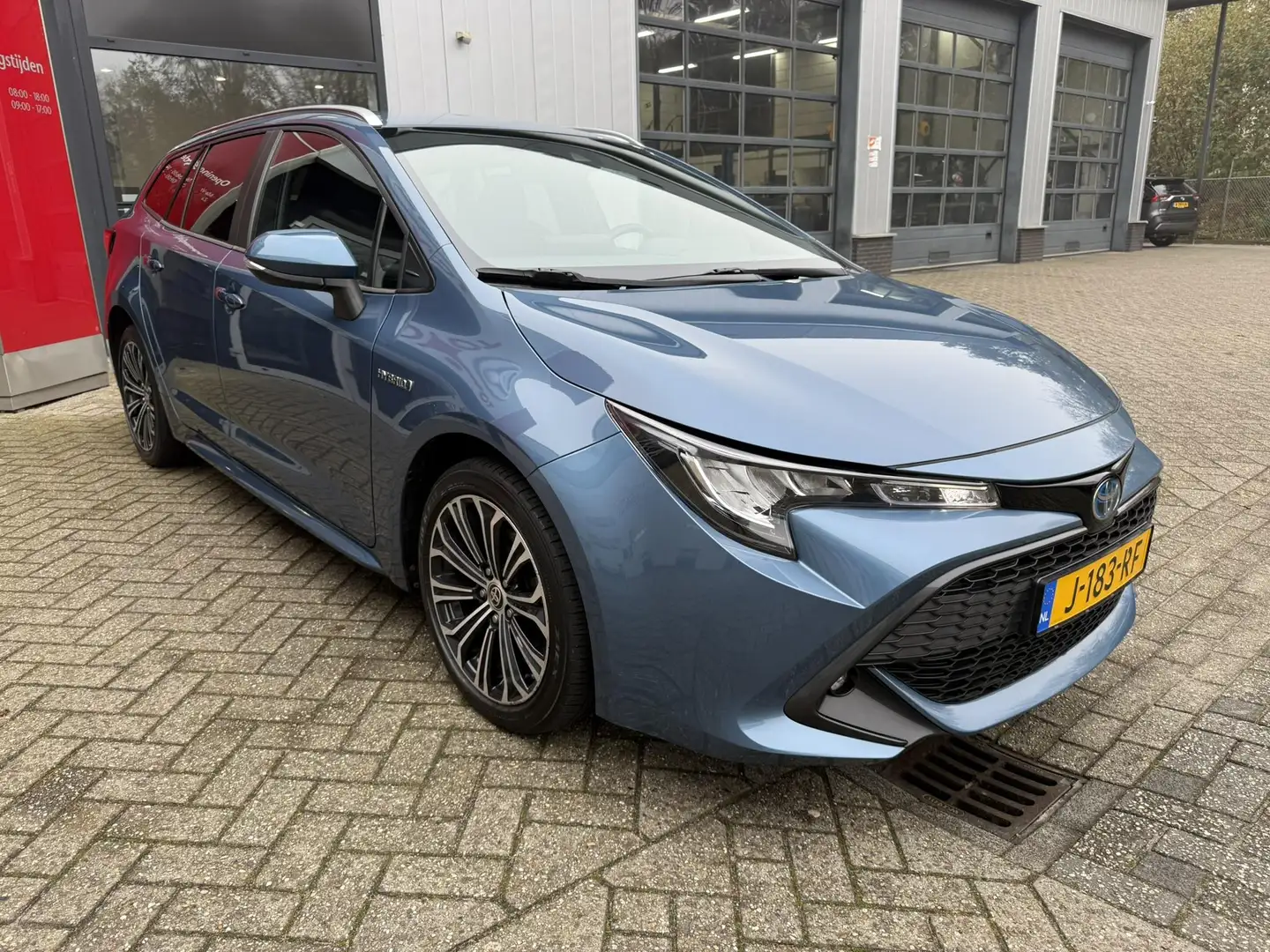 Toyota Corolla Touring Sports 1.8 Hybrid Business Plus APPLE/ANDR Blau - 2