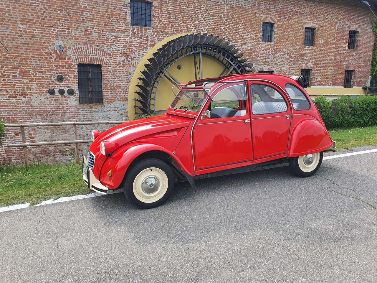 Citroen 2CV Jeans