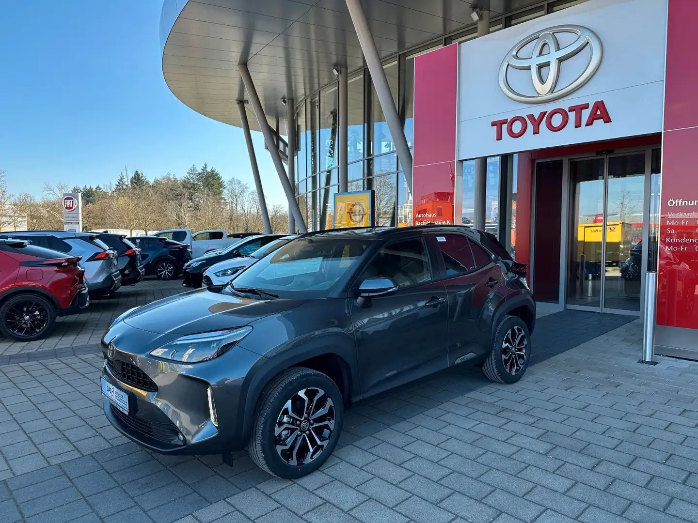 Toyota Yaris Cross Hybrid Teamplayer,NAVI,LED,KAMERA Grau - 2