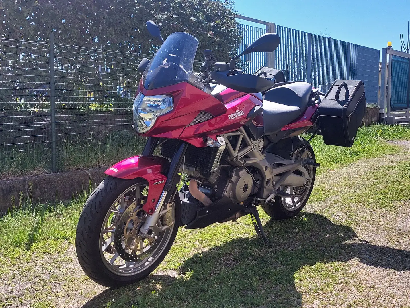 Aprilia Shiver 750 GT ABS Roşu - 2