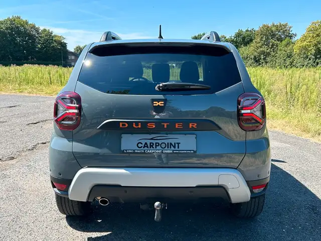 Dacia Duster view 4