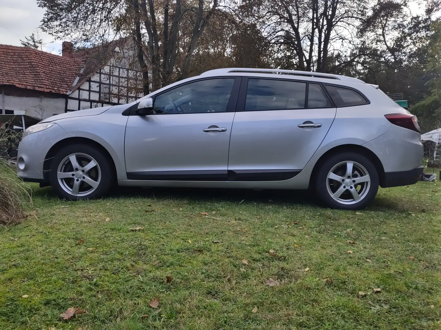 Renault Megane Megane Grandtour Grandtour dCi 130 Dynamique Silber - 1